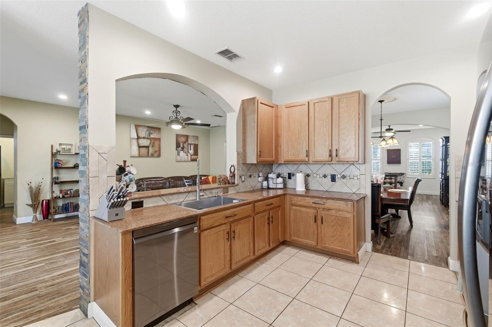 TRINITY WEST PH 02 - Residential