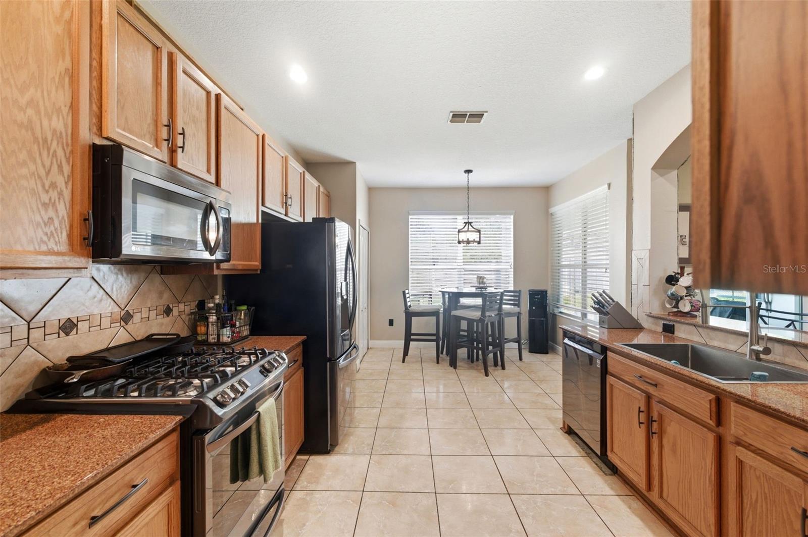 TRINITY WEST PH 02 - Residential