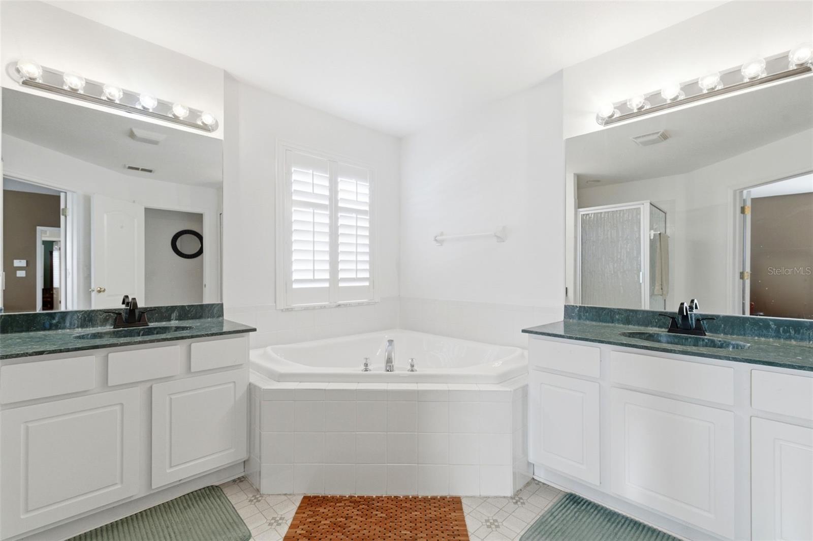 TRINITY WEST PH 02 - Residential