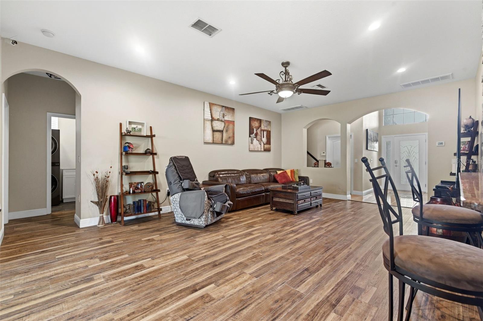 TRINITY WEST PH 02 - Residential