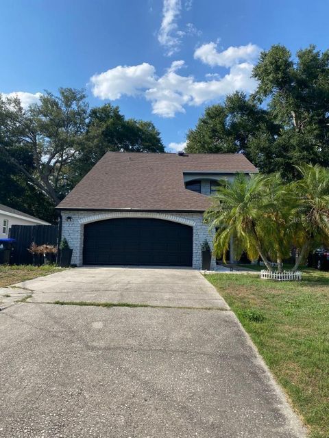 A home in APOPKA