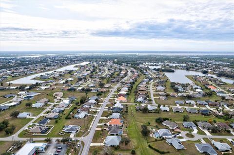 A home in PUNTA GORDA