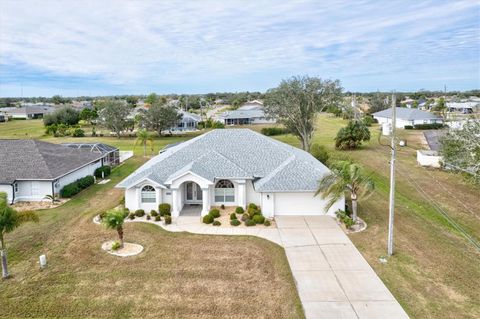 A home in PUNTA GORDA