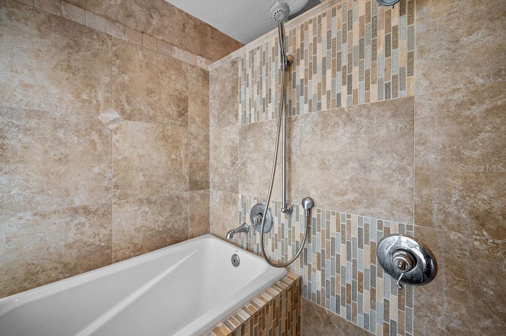 AZALEA PARK NORTHWEST A SUB - Residential