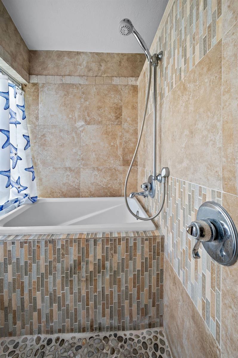 AZALEA PARK NORTHWEST A SUB - Residential