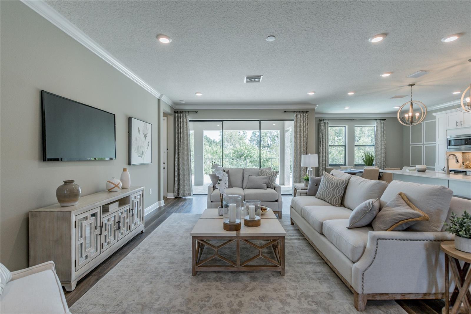 NORTH LAKE ESTATES - Residential