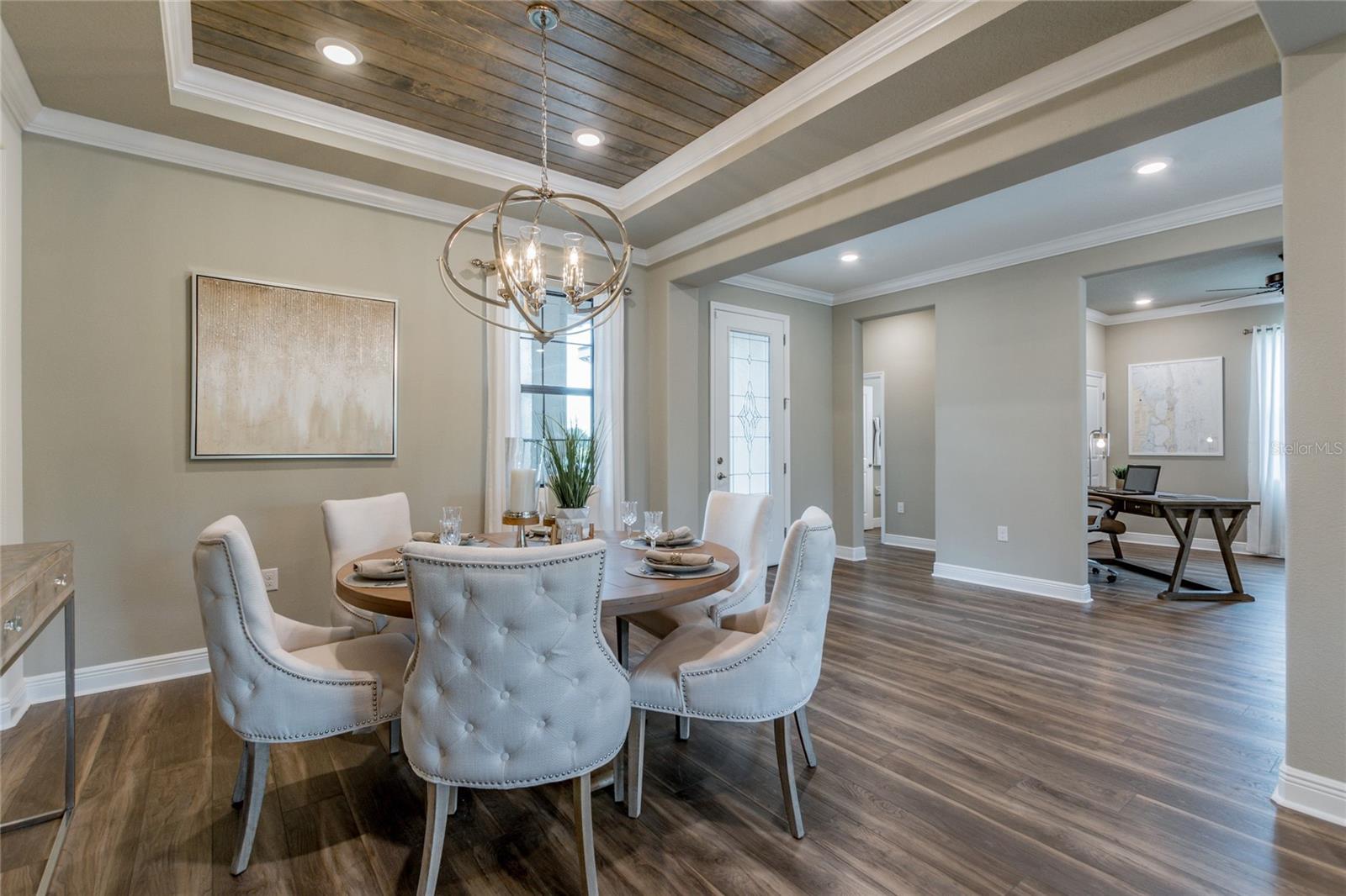 NORTH LAKE ESTATES - Residential