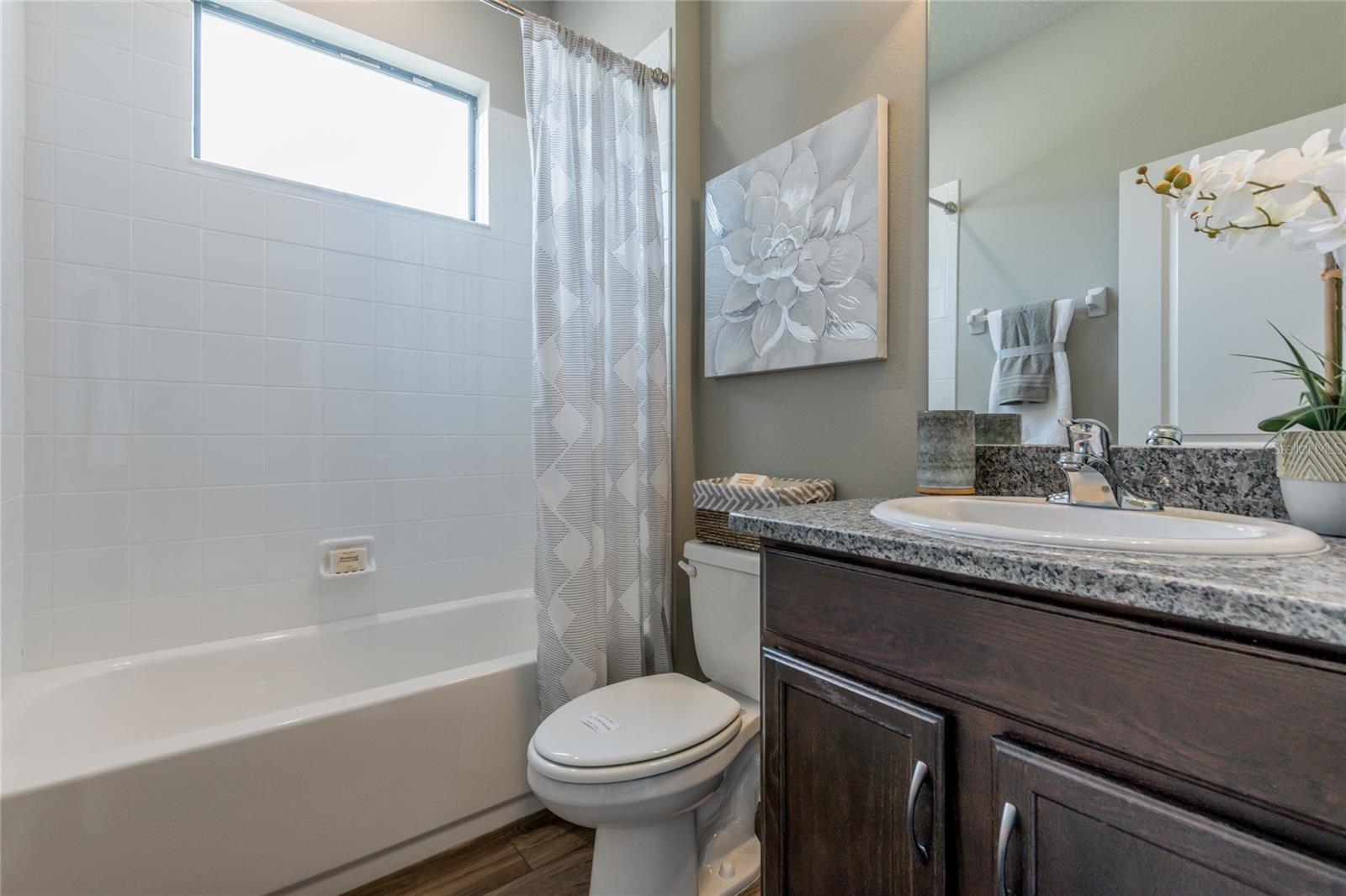 NORTH LAKE ESTATES - Residential