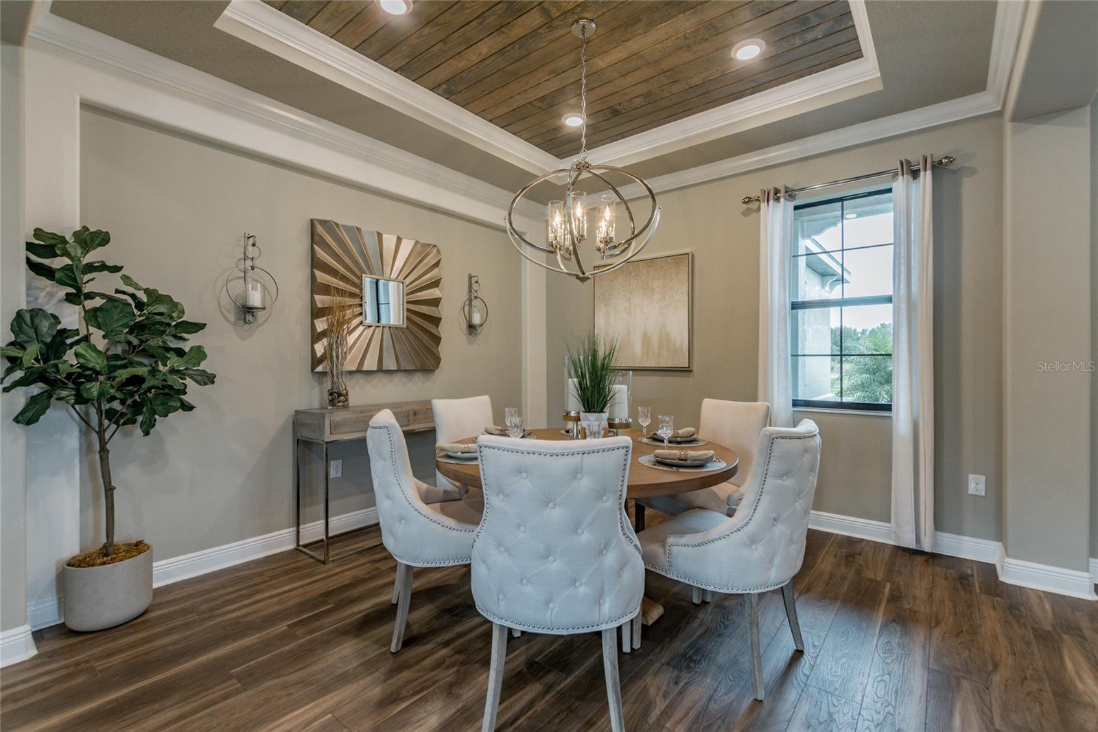 NORTH LAKE ESTATES - Residential