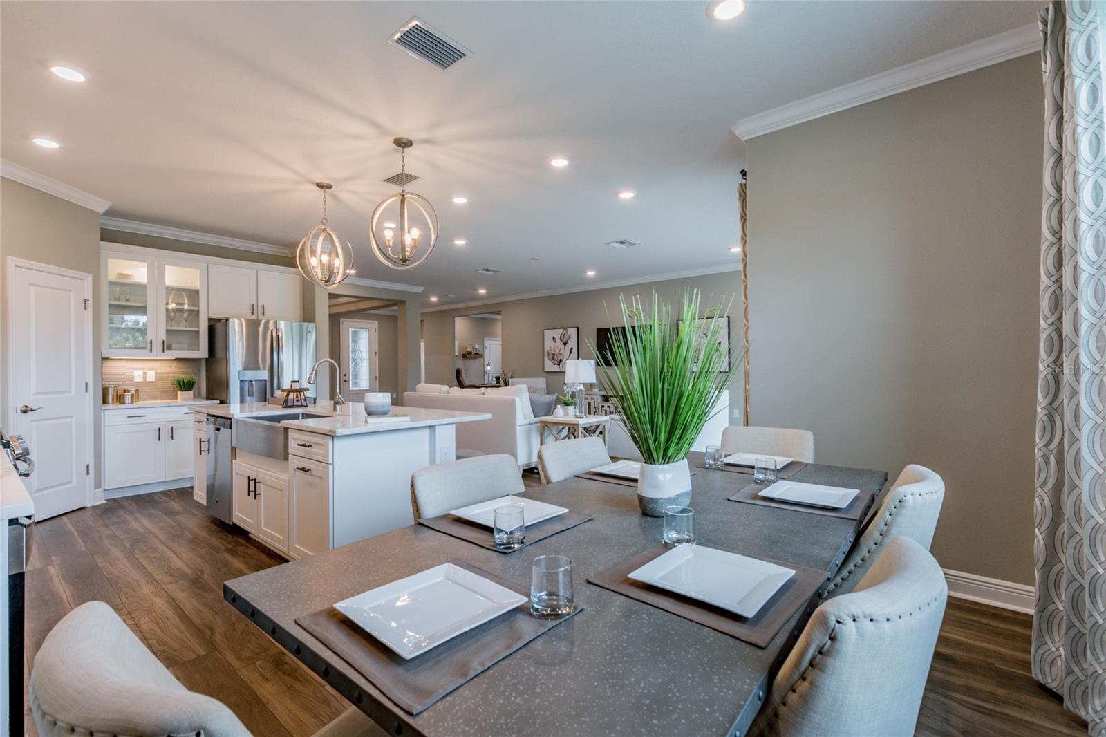 NORTH LAKE ESTATES - Residential