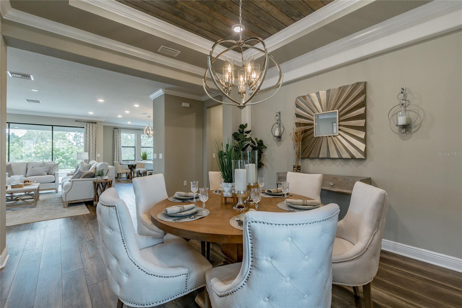 NORTH LAKE ESTATES - Residential