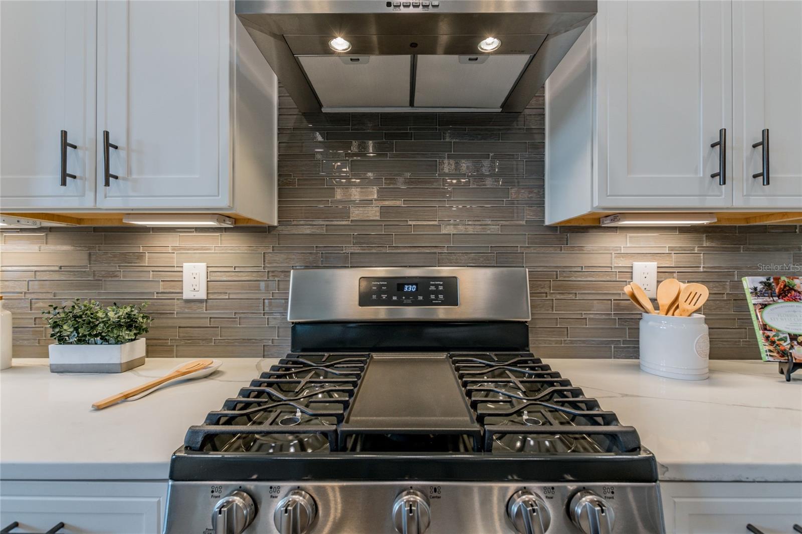 NORTH LAKE ESTATES - Residential