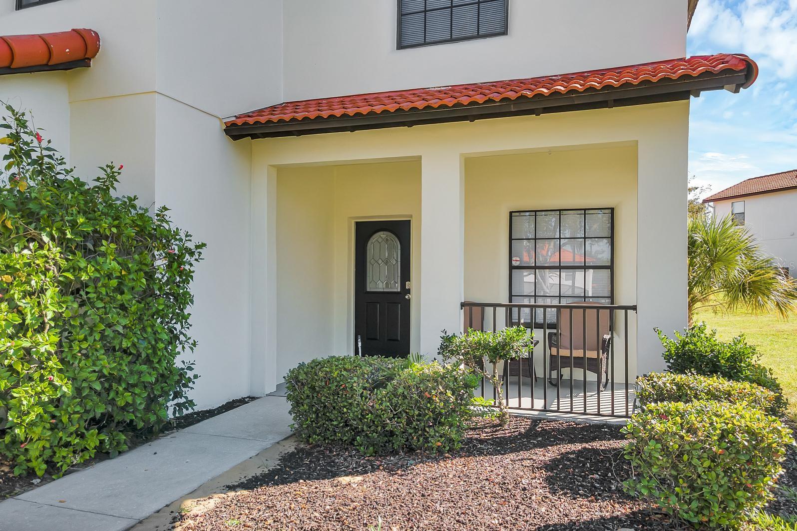 HIGH GROVE UNIT 02 - Residential Lease