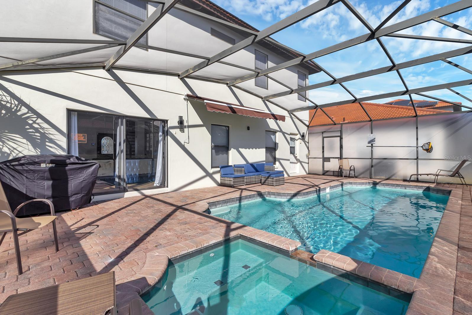 HIGH GROVE UNIT 02 - Residential Lease