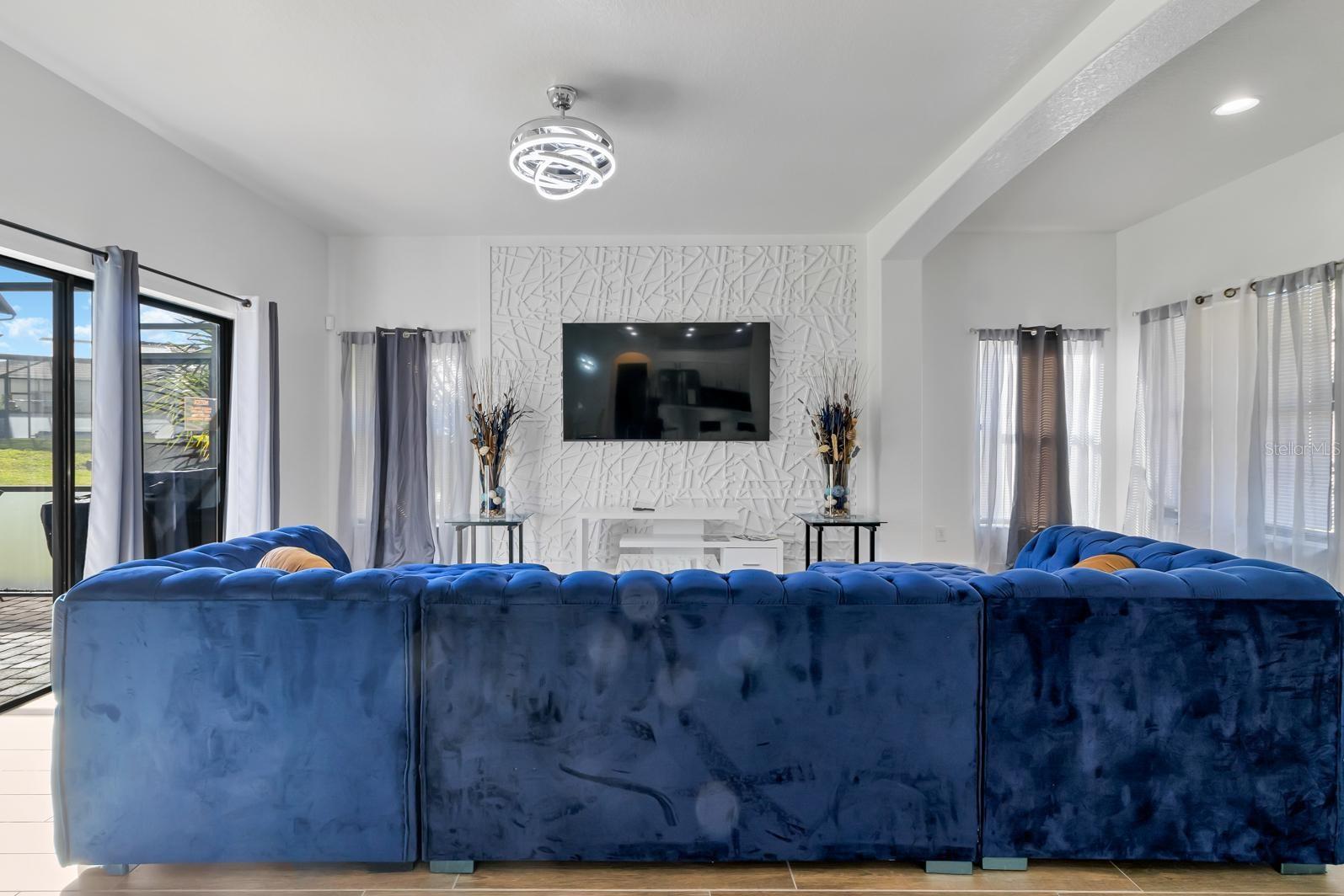 HIGH GROVE UNIT 02 - Residential Lease