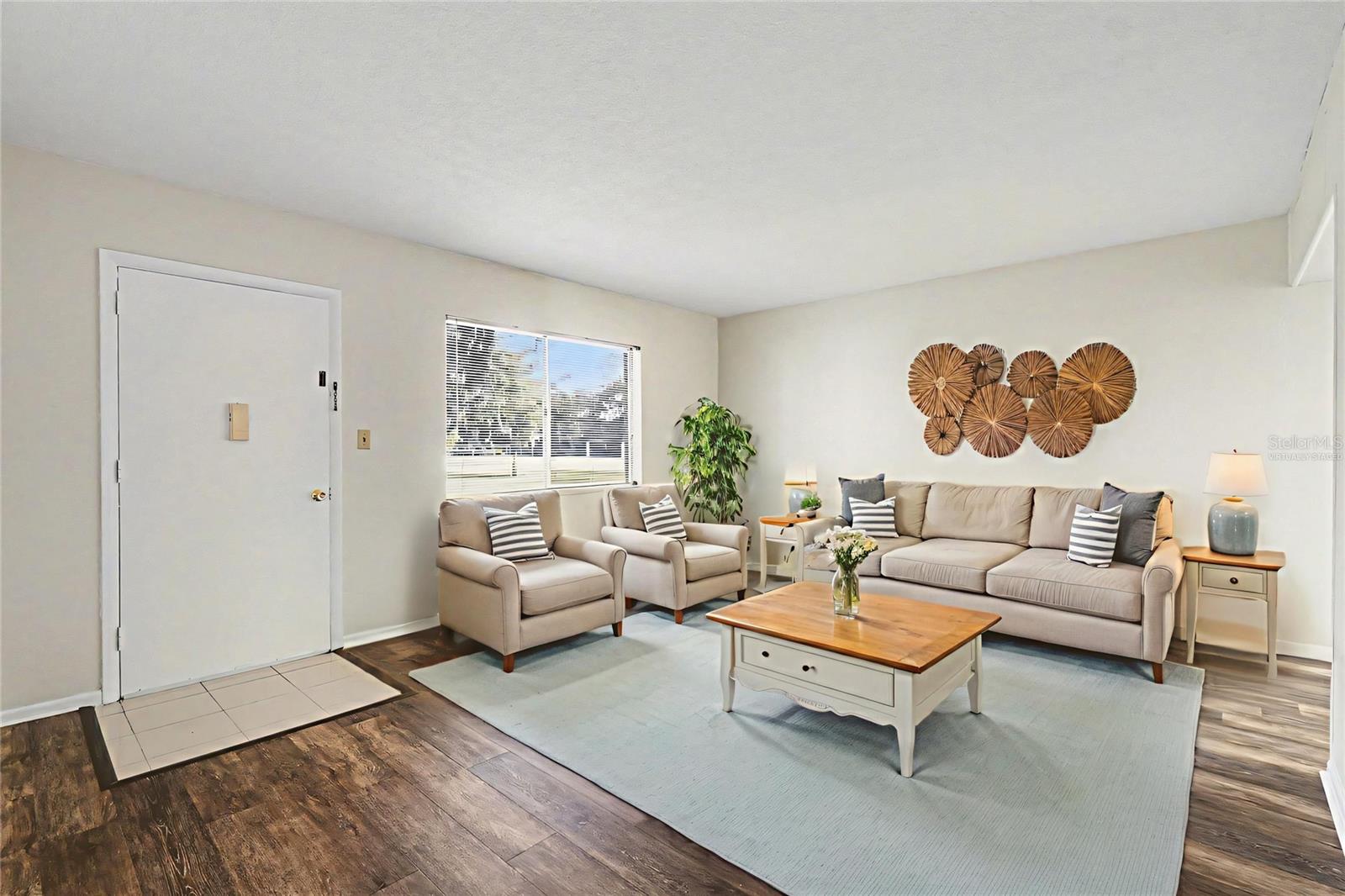 FAIRWAYS CONDO PH 01 - Residential