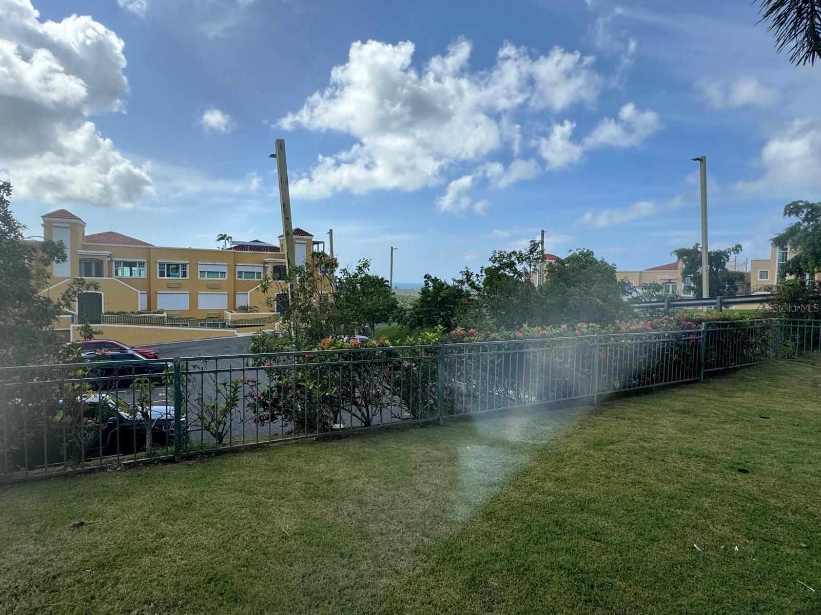 COSTA DORADA - Residential