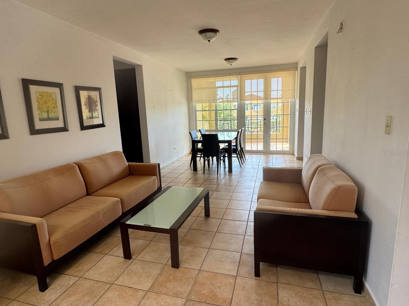 COSTA DORADA - Residential