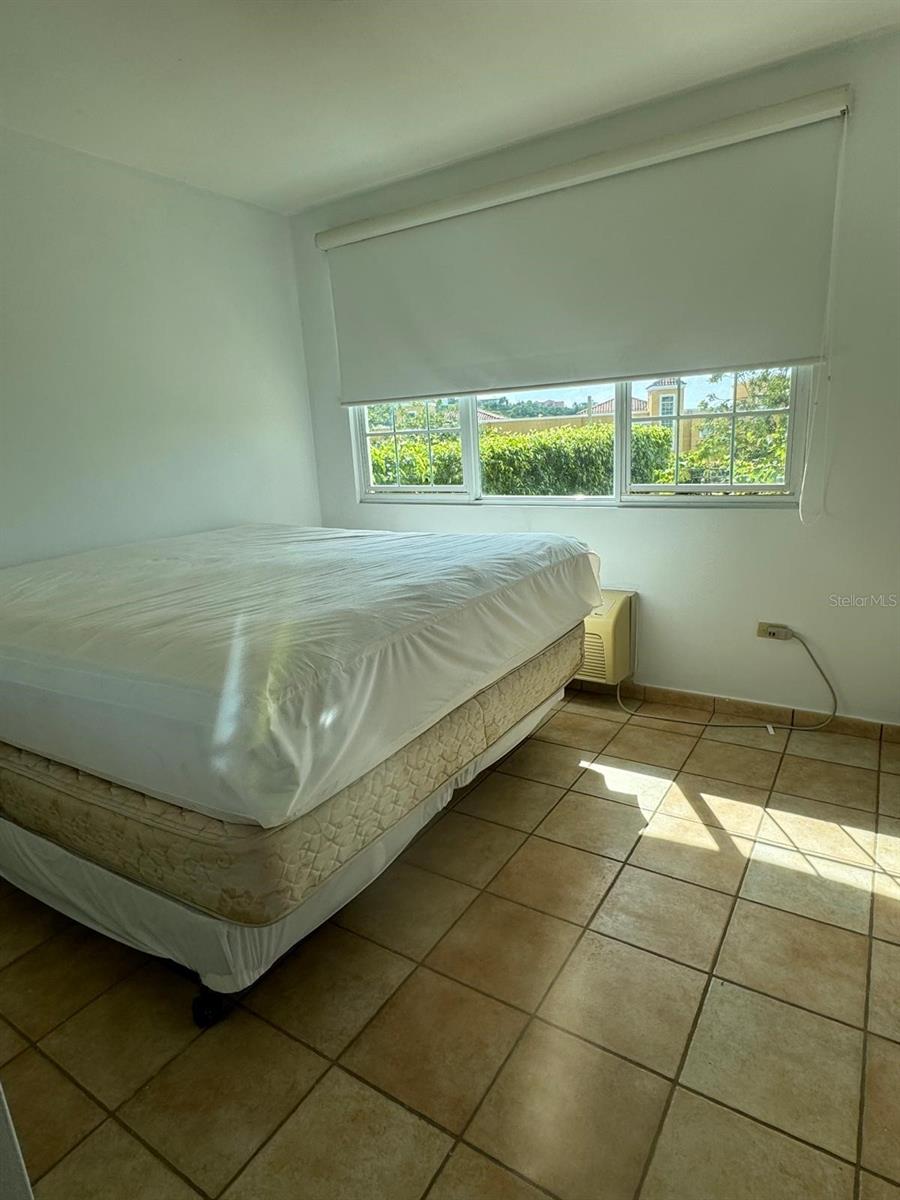 COSTA DORADA - Residential