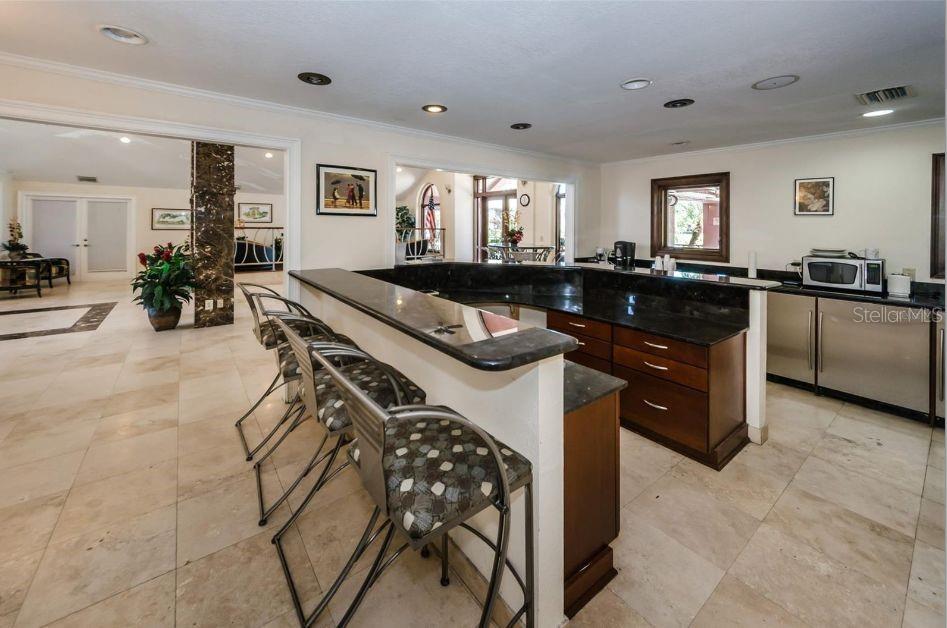 ITOPIA PRIVATE RESIDENCES CONDO - Residential Lease