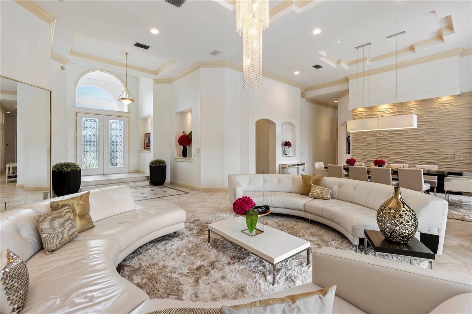 HEATHROW WOODS - Residential