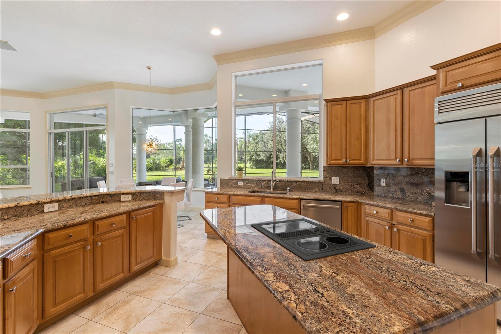 HEATHROW WOODS - Residential