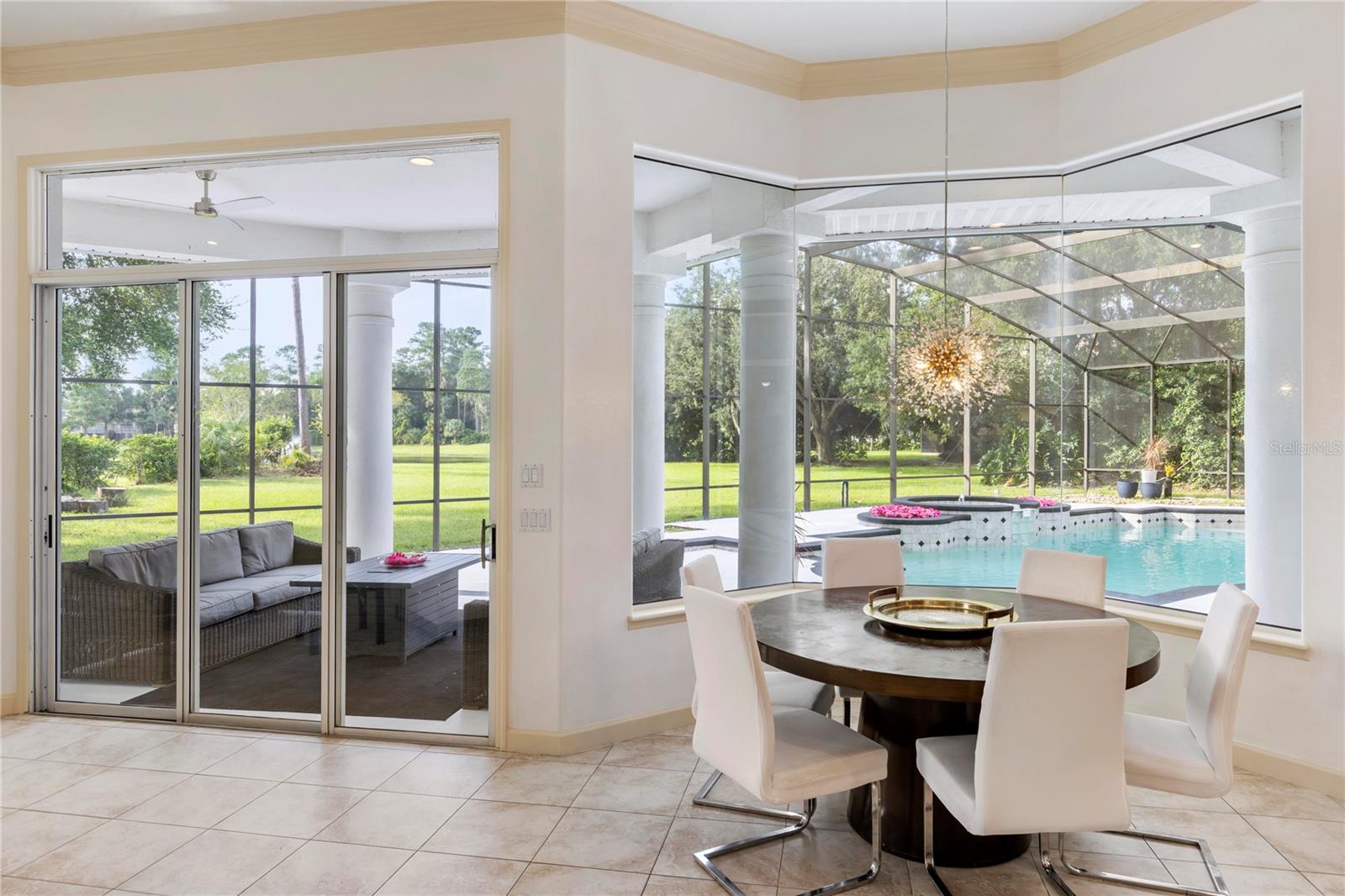 HEATHROW WOODS - Residential