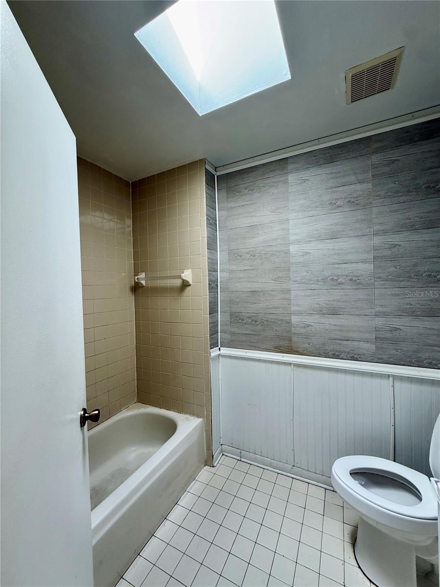 TWELVE OAKS VILLAGE UNIT 1 - Residential