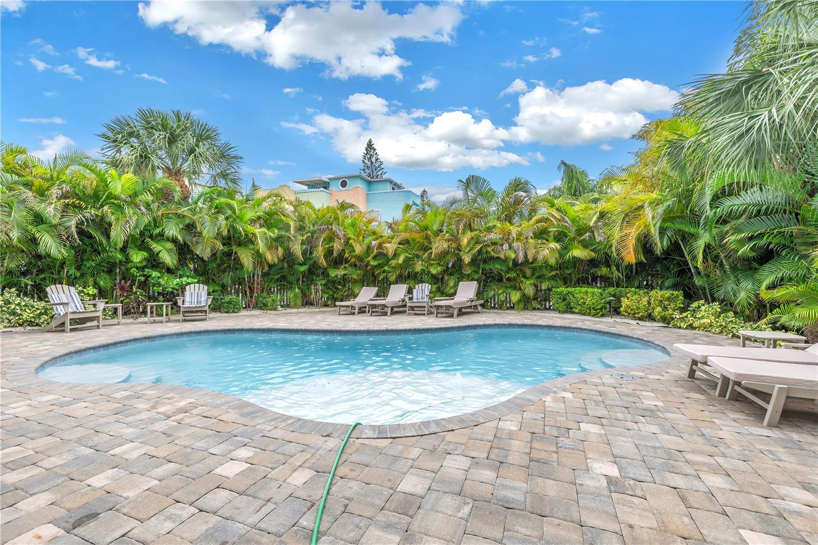 SARASOTA BEACH - Residential