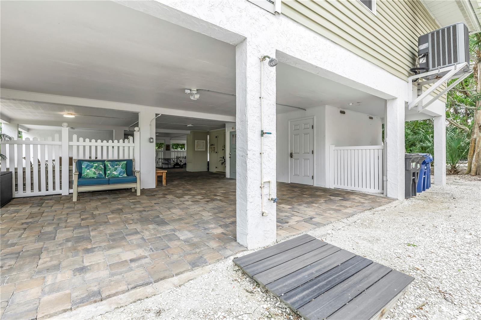 SARASOTA BEACH - Residential