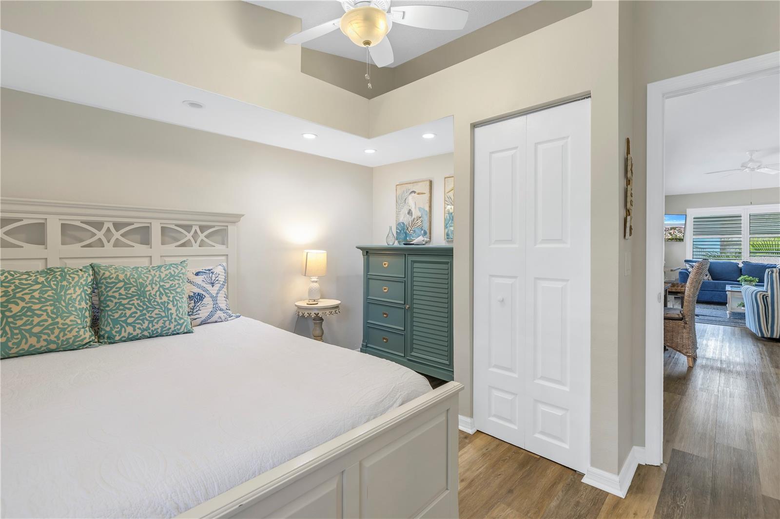 SARASOTA BEACH - Residential