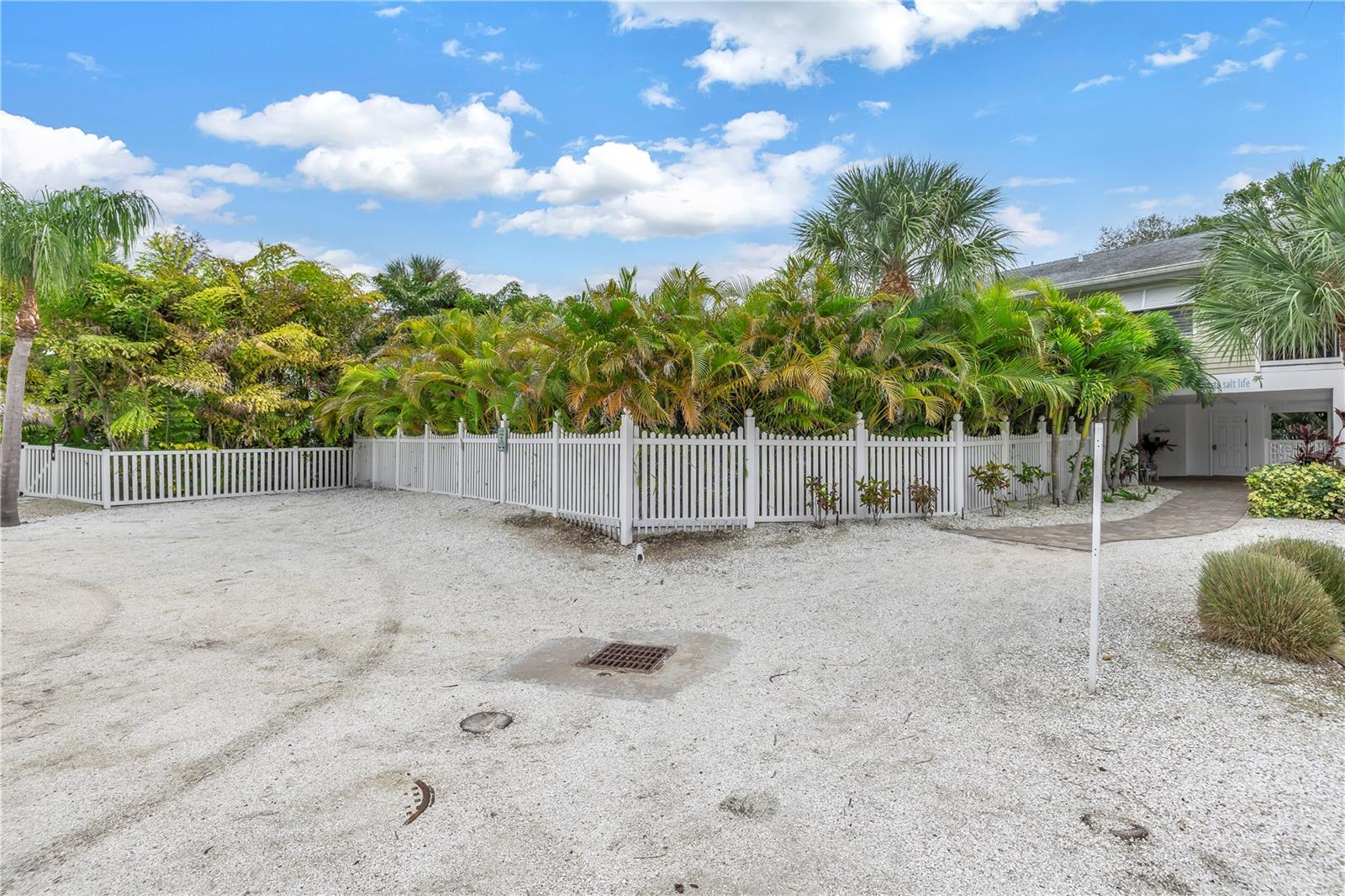 SARASOTA BEACH - Residential