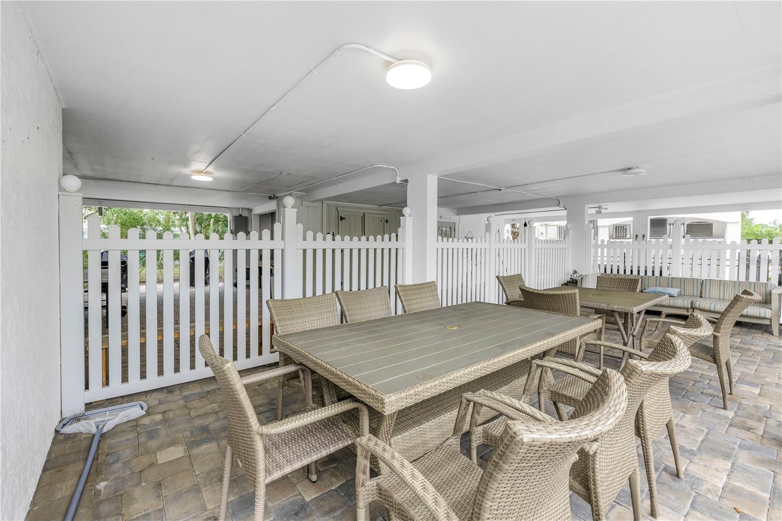 SARASOTA BEACH - Residential