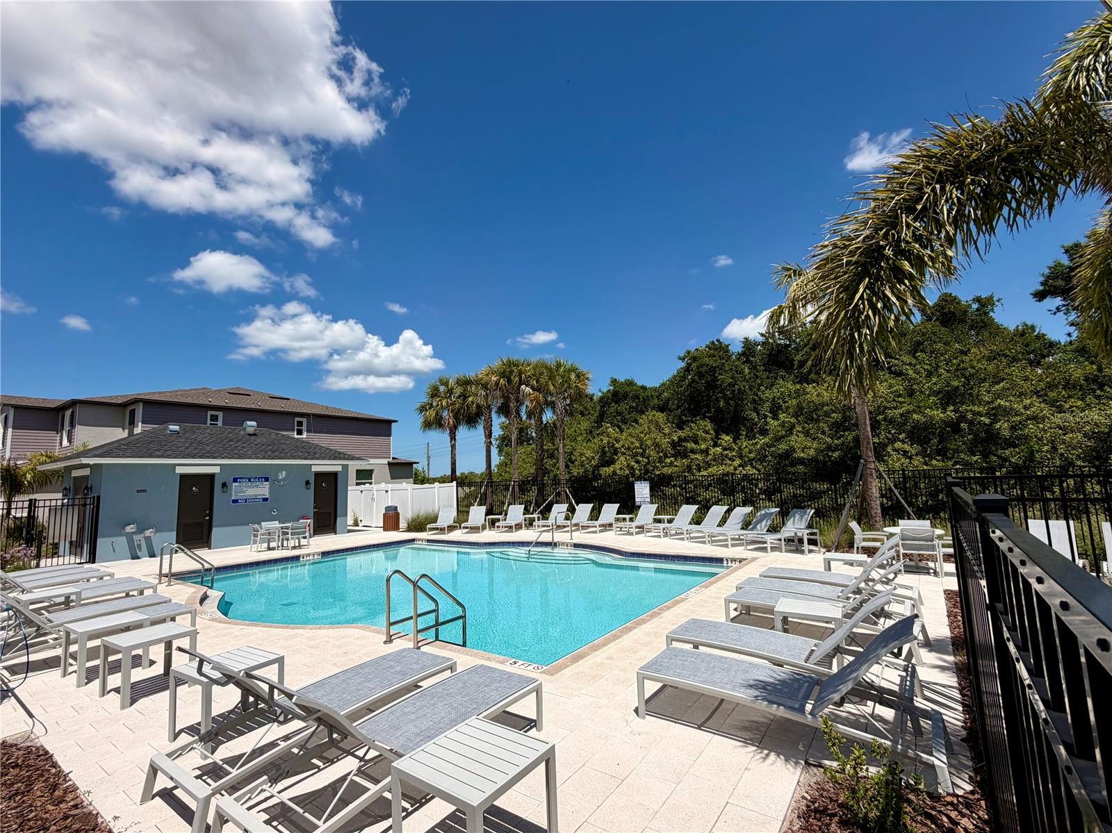 TOWNHOMES AT SOUTHSHORE COMMUNITY - Residential