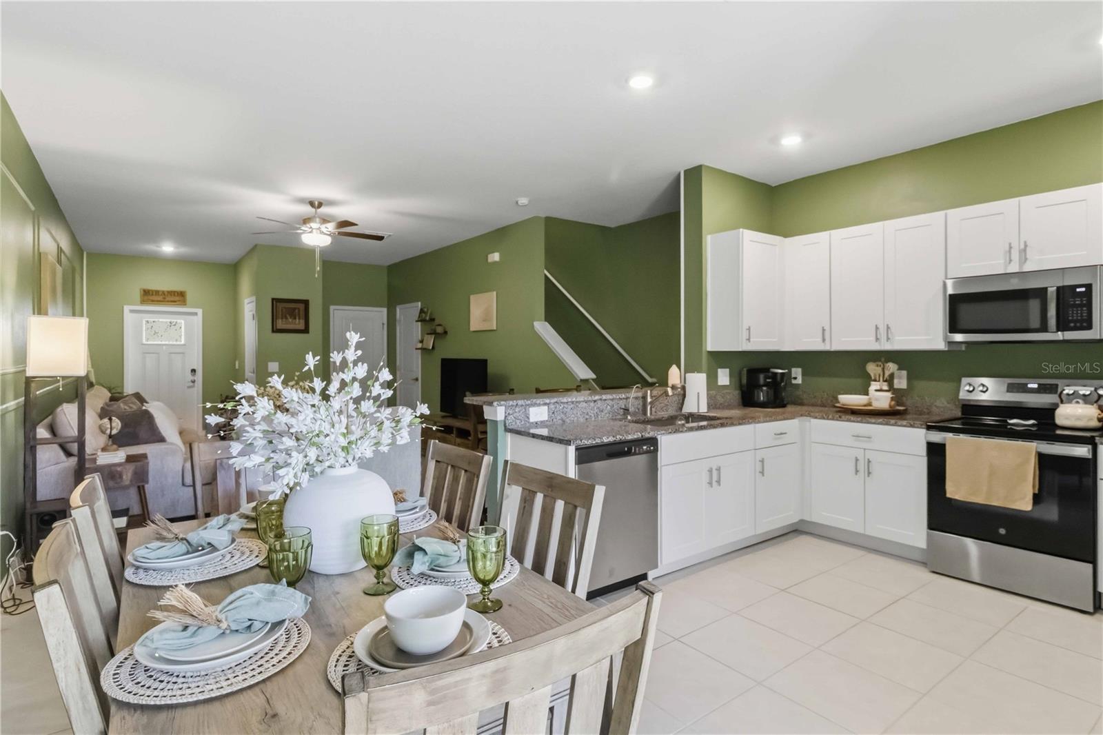 TOWNHOMES AT SOUTHSHORE COMMUNITY - Residential