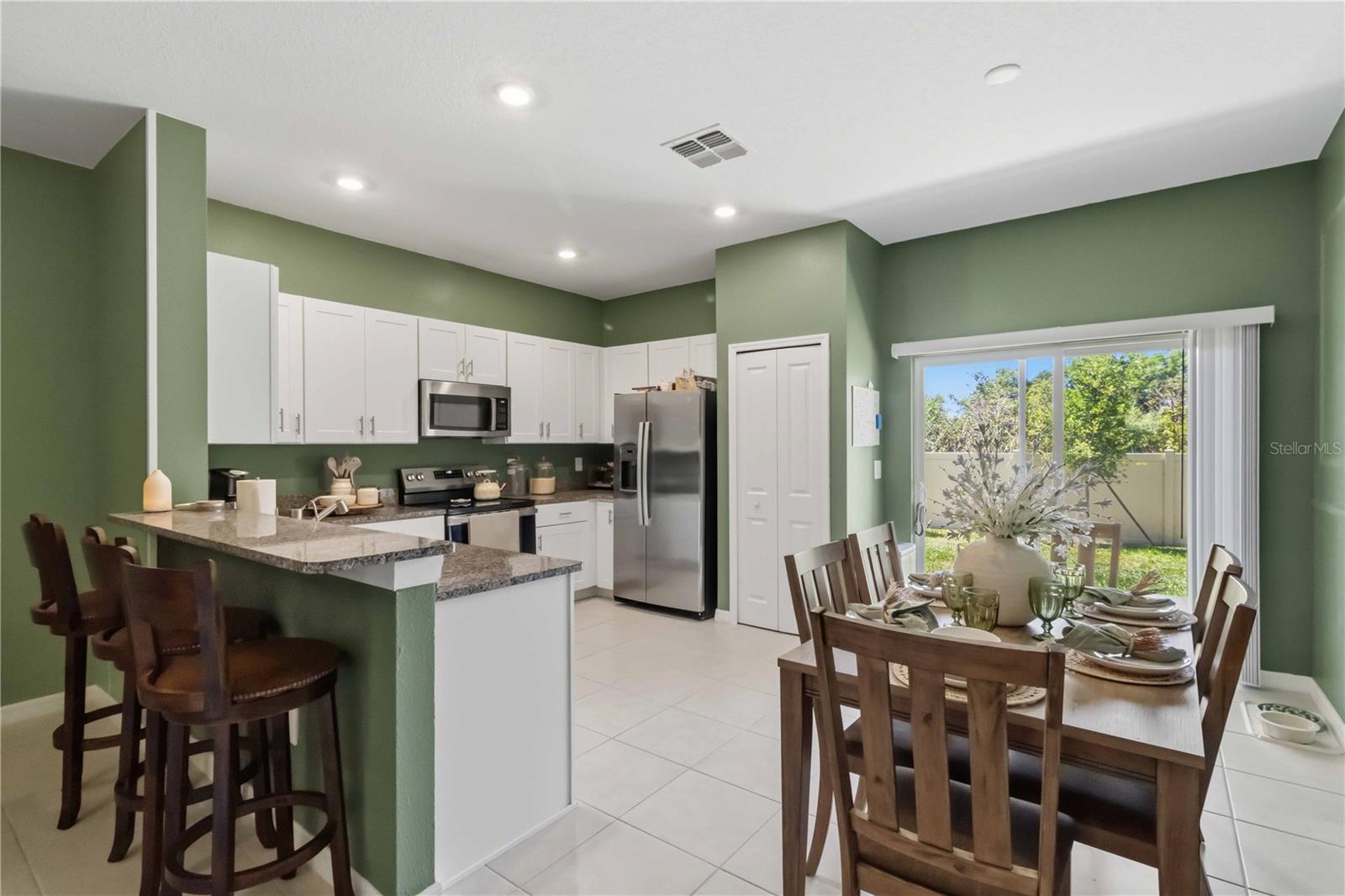 TOWNHOMES AT SOUTHSHORE COMMUNITY - Residential