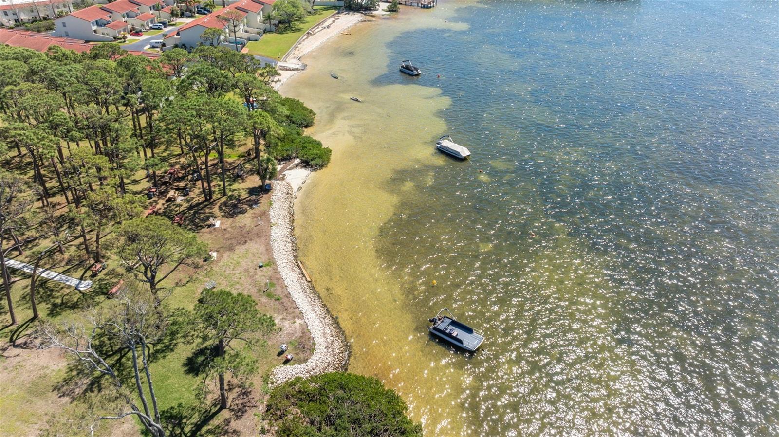 MEDITERRANEAN MANORS - Residential