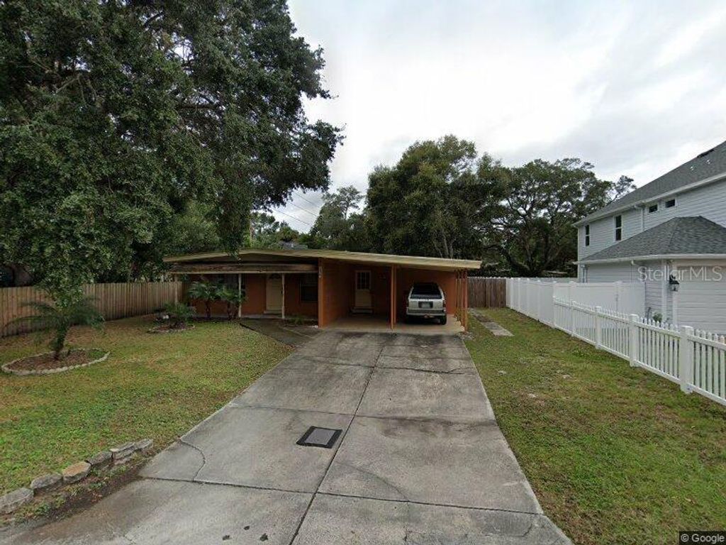Photo of 2407 S Hale Avenue, Tampa, FL 33629 (MLS # W7882236)