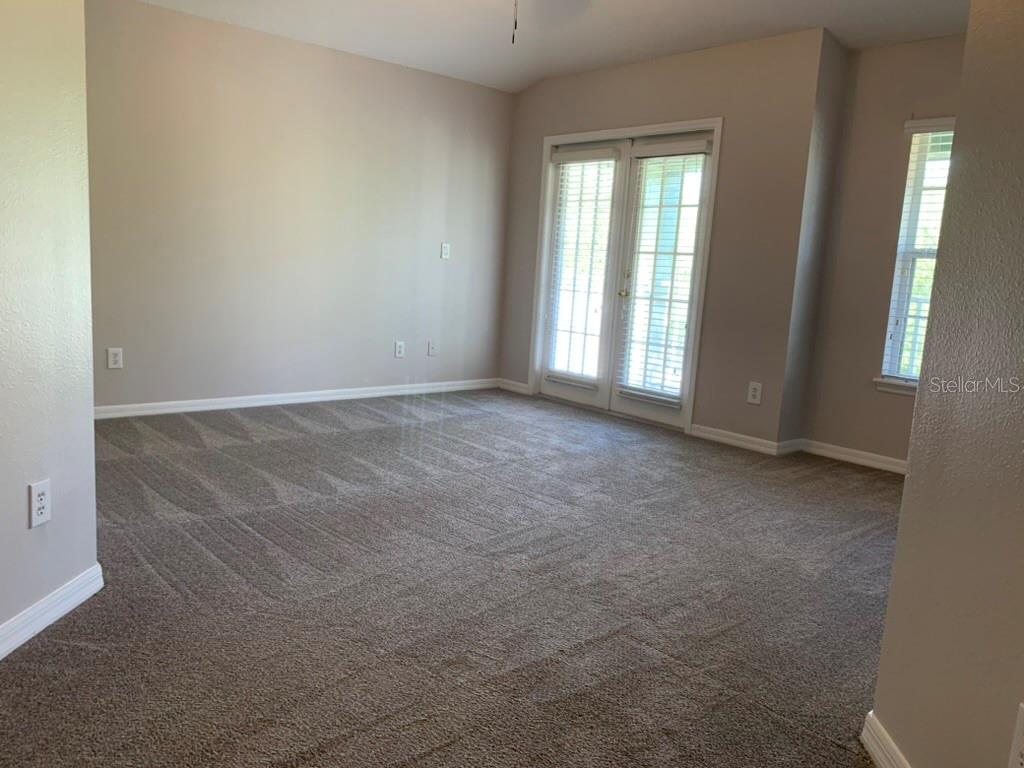 VILLAS/EAST PARK - Residential