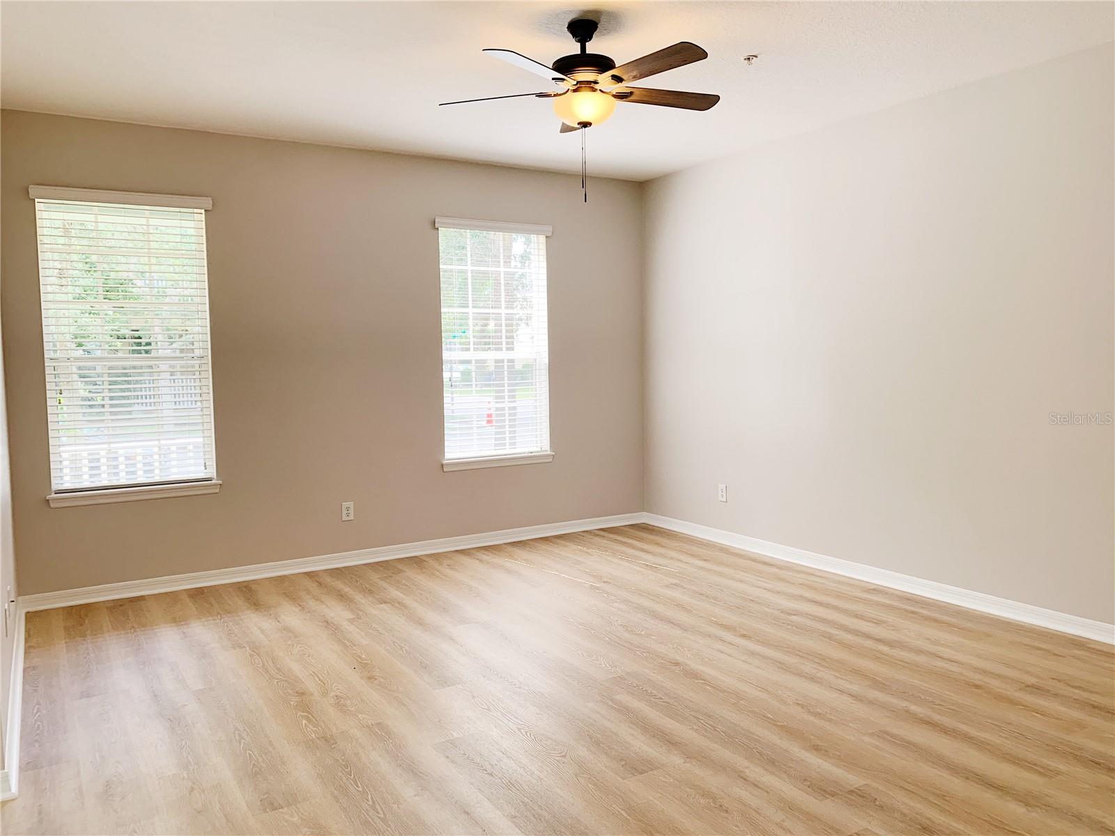 VILLAS/EAST PARK - Residential