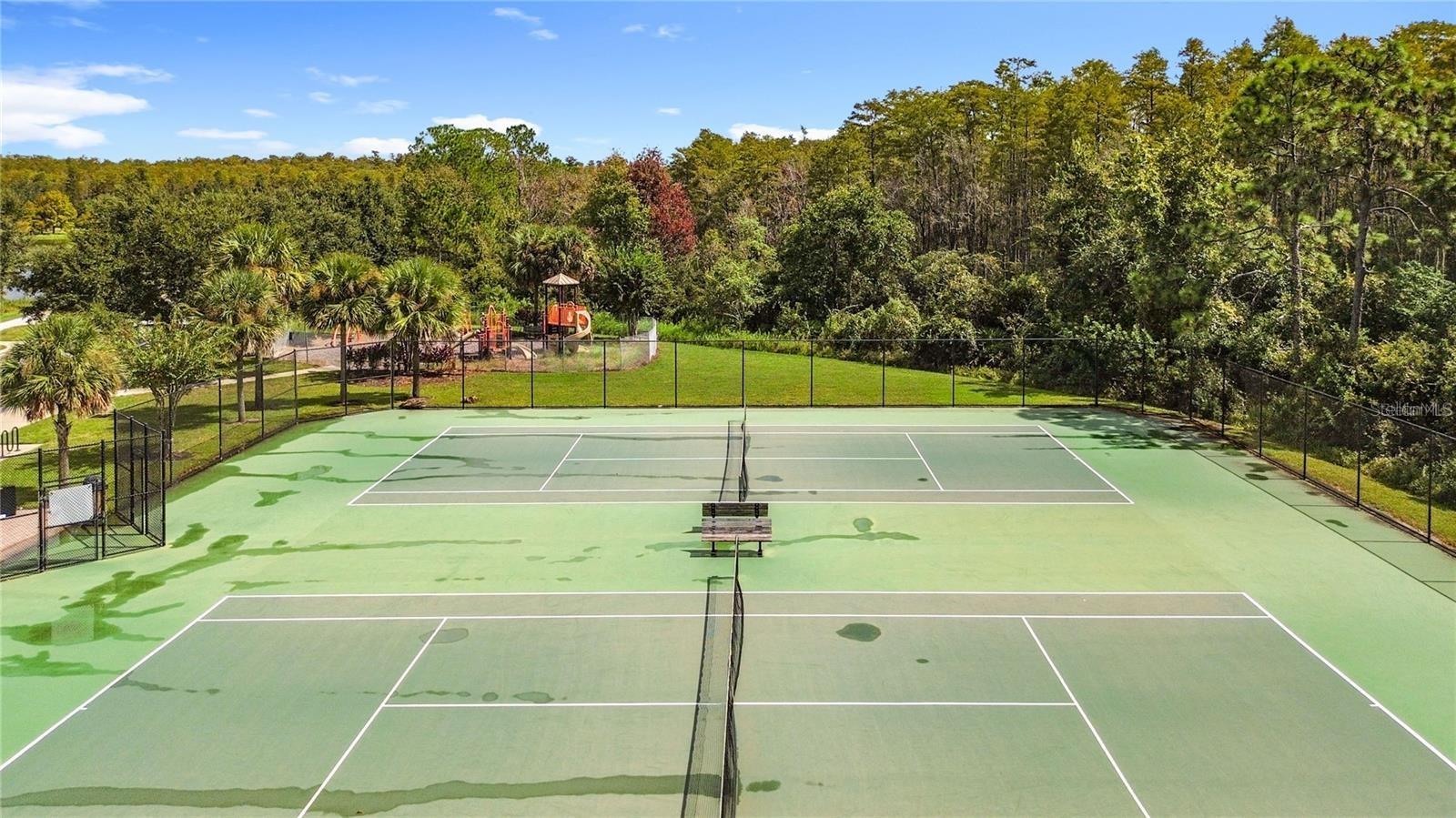 VILLAS/EAST PARK - Residential