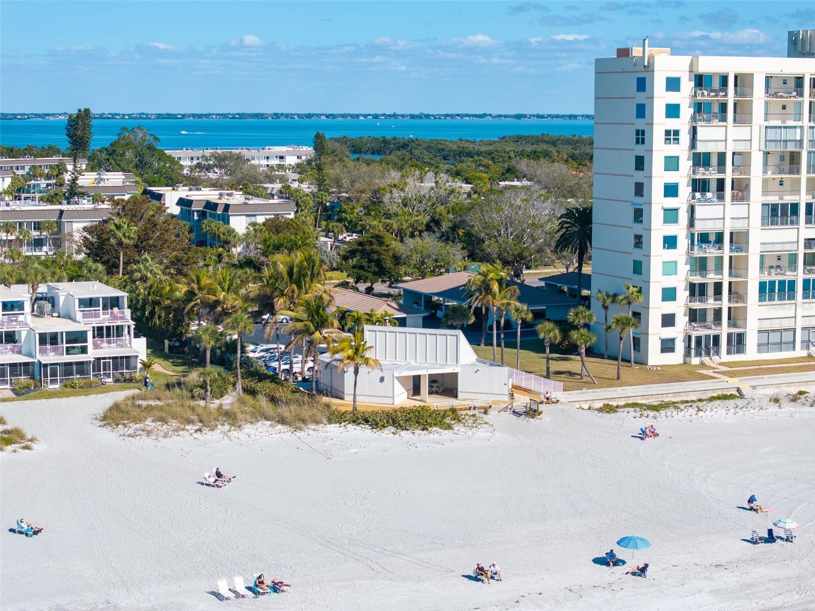 SUTTON PLACE - Residential