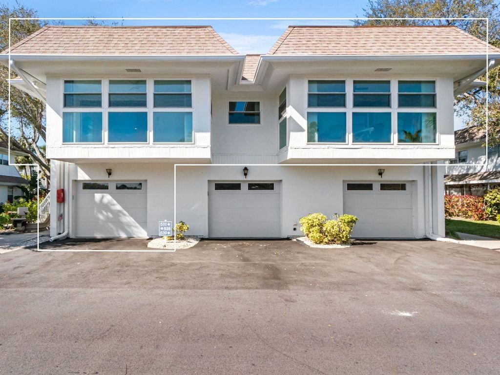 Photo of 531 Sutton Place, Longboat Key, FL 34228 (MLS # A4681208)