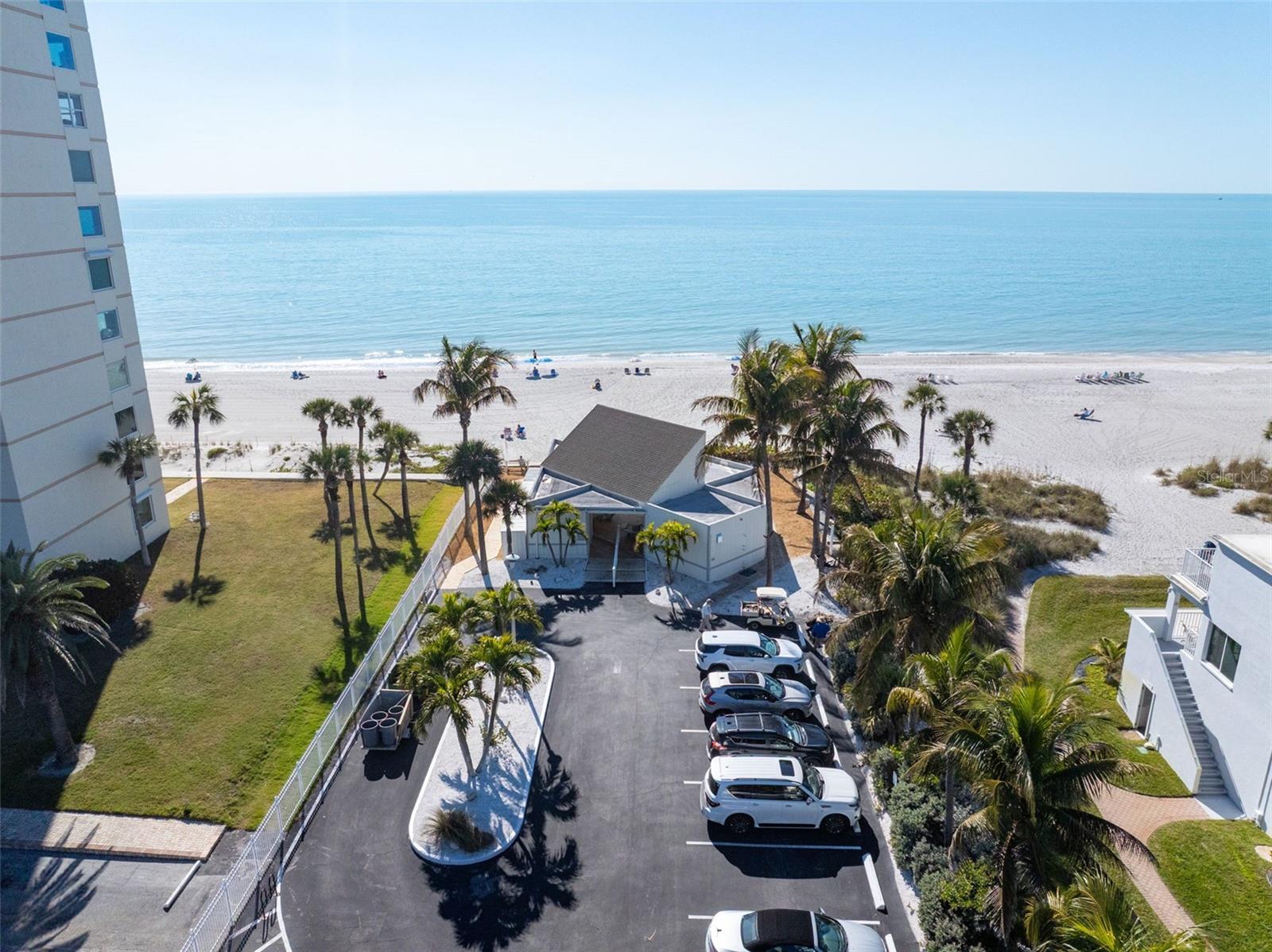 SUTTON PLACE - Residential