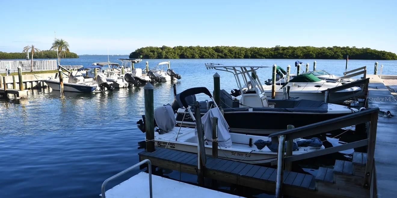 SUTTON PLACE - Residential