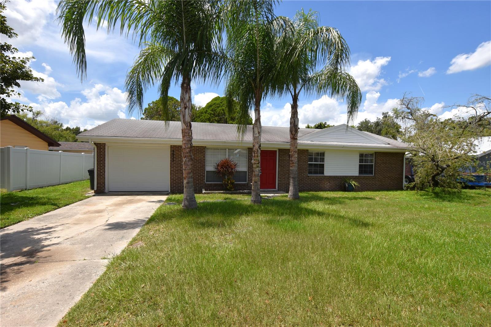 One or more photo(s) has been virtually staged. Check out this centrally located 3 bedroom 2 bath. This home boasts an open floor plan. the kitchen offers shaker cabinets and stainless steel appliances, formal dining nook. Laminate flooring through out the home (no carpeting), spacious master bedroom with private ensuite master bath. 1 car garage. Washer and dryer connections. Large fenced backyard. George Jenkins school district. Easy access to Polk Parkway/i4. Administration Fee:
Upon approval tenants will be subject to a $250 one-time administration fee.
***This property is proud to offer deposit-free living to qualified renters through Obligo! We understand that moving costs can add up, so we want to extend financial flexibility to our residents.***
Resident Benefit Package (Included in rental amount):
-Bi-monthly A/C Filter Delivery
-$100,000 Tenant Liability Insurance/ $10,000 Content Coverage
-Identity Protection
-Credit building (All Credit Bureaus)
-Piñata Tenant Rewards Program
-Tenant Portal Access: Online payments & submission of maintenance requests
-24 Hour Emergency Maintenance Hotline
-Pest control