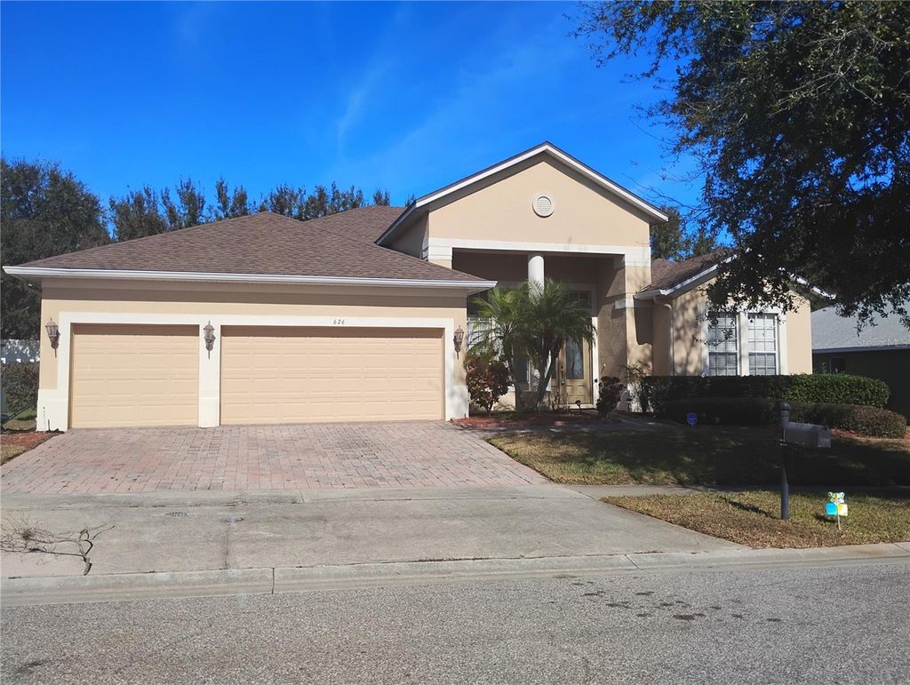 Photo of 626 Alexandria Place Drive, Apopka, FL 32712 (MLS # O6376752)