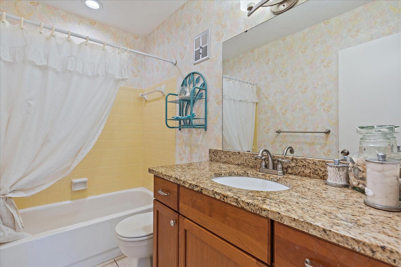 CORTEZ VILLAS CONDO 12 PH B - Residential