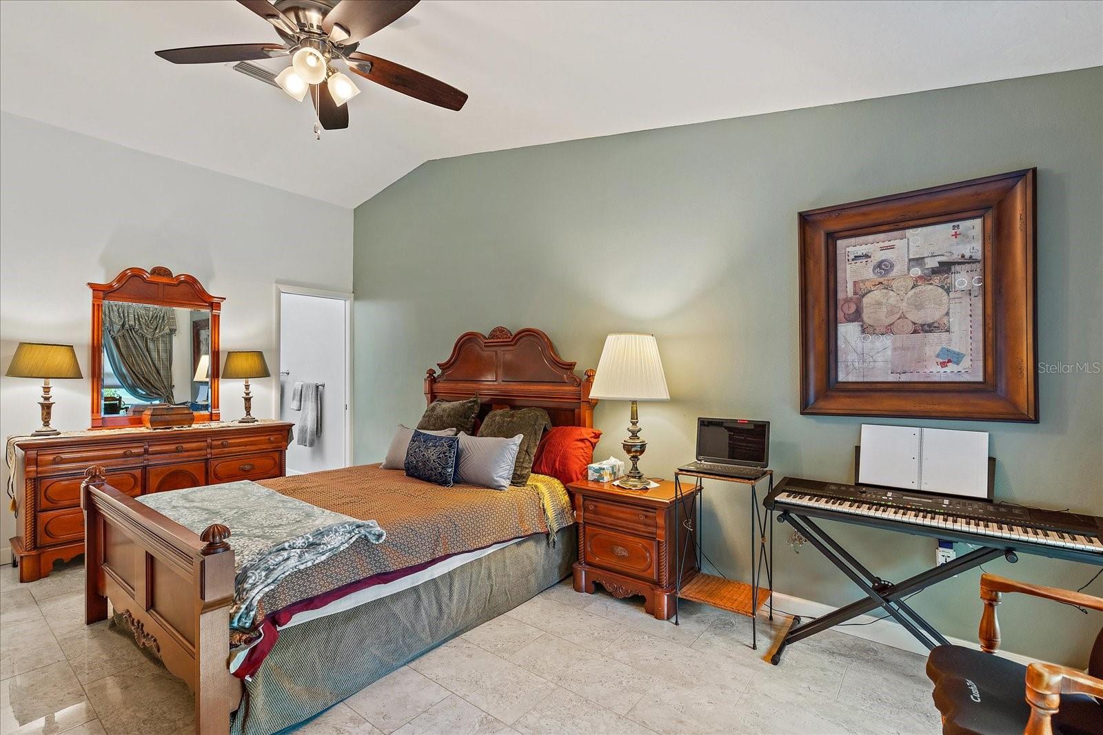 CORTEZ VILLAS CONDO 12 PH B - Residential