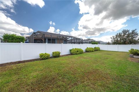 A home in AUBURNDALE